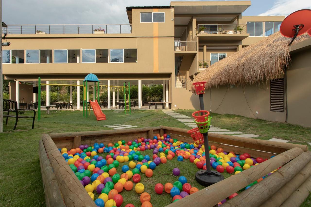 Natural Hill's By H&r Hotel