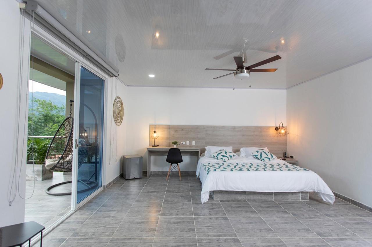 Natural Hill's By H&r Hotel 4*
